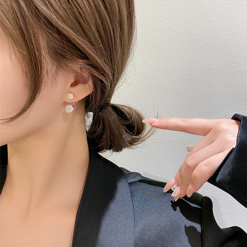 (🔥Last Day Promotion - 49% OFF) Temperament Versatile Simple Hollow Diamond Ball Earrings